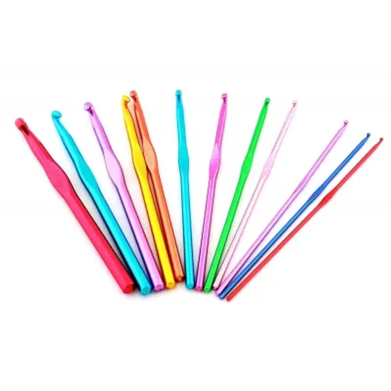 HTS0033 Horgolótű,12 részes,több méretben és színben egy szettben, 2-8mm között