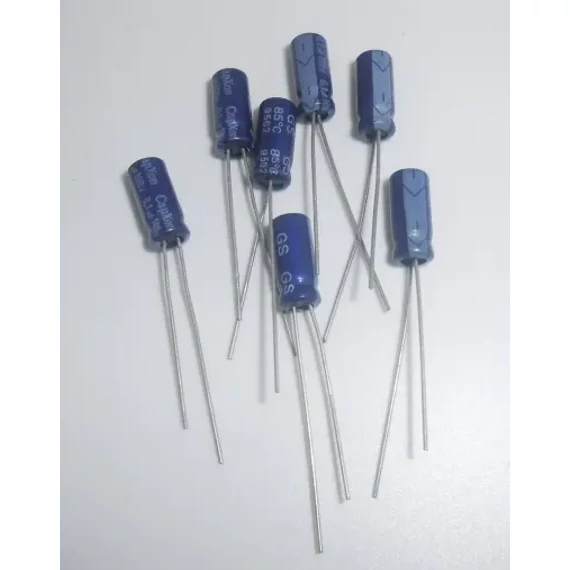 KON 0,1UF100V 85° KONDENZATOR