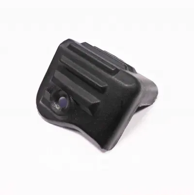 UCH0005-4 Műanyag hangfal sarok védő 30x30mm